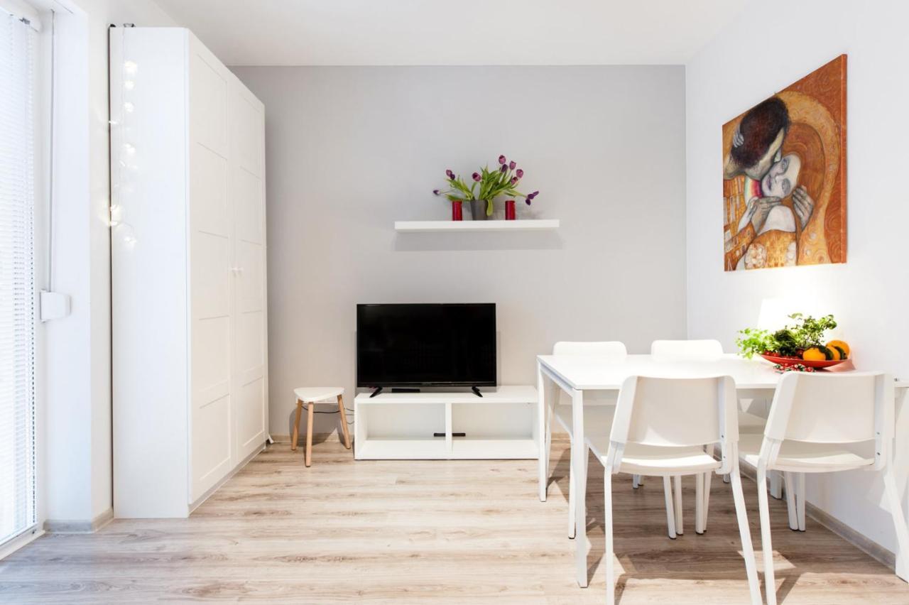Project Comfort Apartament Dywizjonu 303 175/8 Warszawa Apartment Exterior foto
